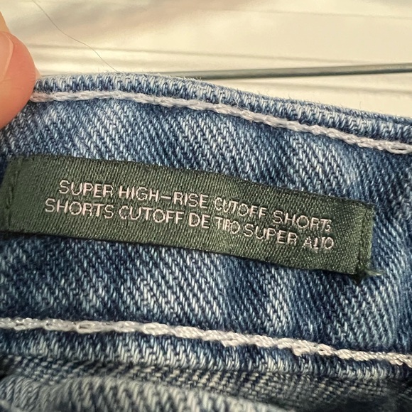 Wild Fable High Waisted Jean Shorts Size 17 – Floral Bleached Denim Cutoffs - Picture 6 of 8